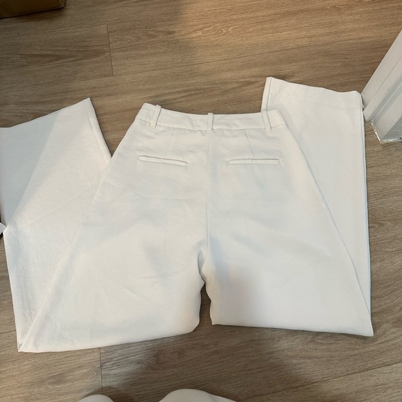 Aritzia the effortless pants - Picture 2 of 3